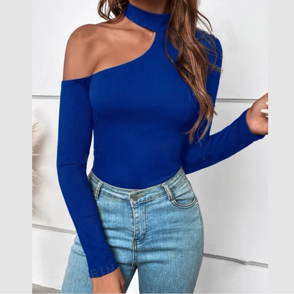 Luxe cutout fitted top - Picture 8 of 9